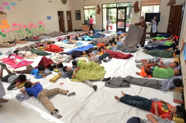 Chùm ảnh Khóa tu thiếu nhi mùa hè 2016 Chùa Đức Viên, San Jose, Mỹ 8 Chùm ảnh Khóa tu thiếu nhi mùa hè 2016 Chùa Đức Viên, San Jose, Mỹ image-1731921593159