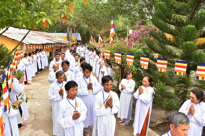 Chùm ảnh khóa tu truyền thống hệ phái Khất sĩ ngày thứ 5 image-1731943544358