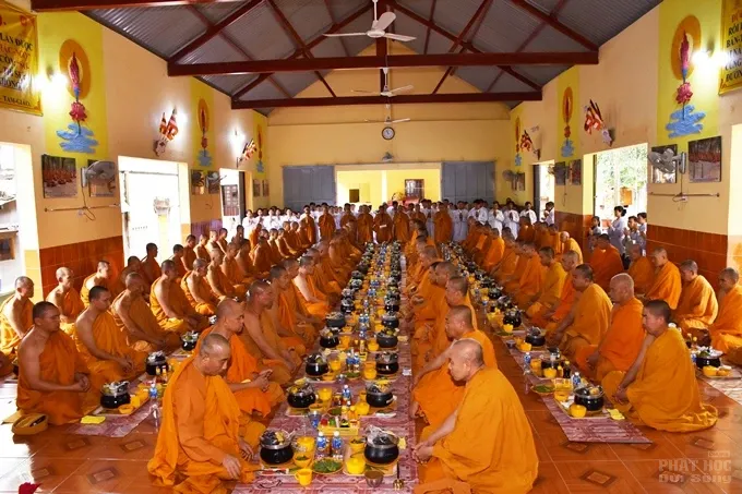 Chùm ảnh khóa tu truyền thống hệ phái Khất sĩ ngày thứ 5 image-1731943548231