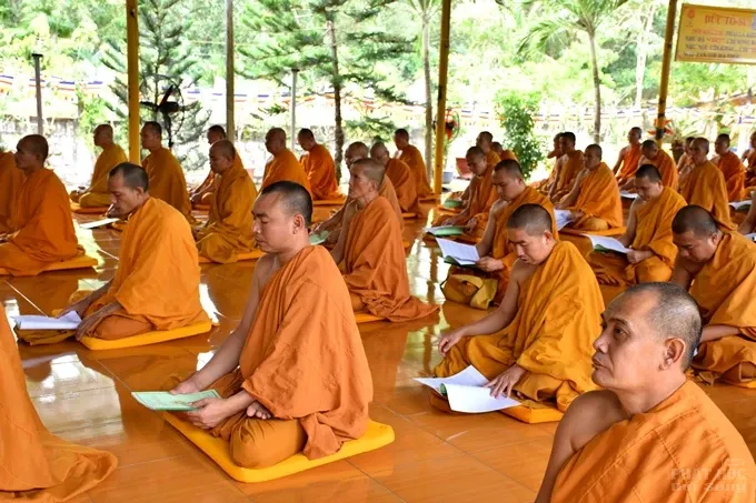 Chùm ảnh khóa tu truyền thống hệ phái Khất sĩ ngày thứ 6 7 Chùm ảnh khóa tu truyền thống hệ phái Khất sĩ ngày thứ 6 image-1731943519455