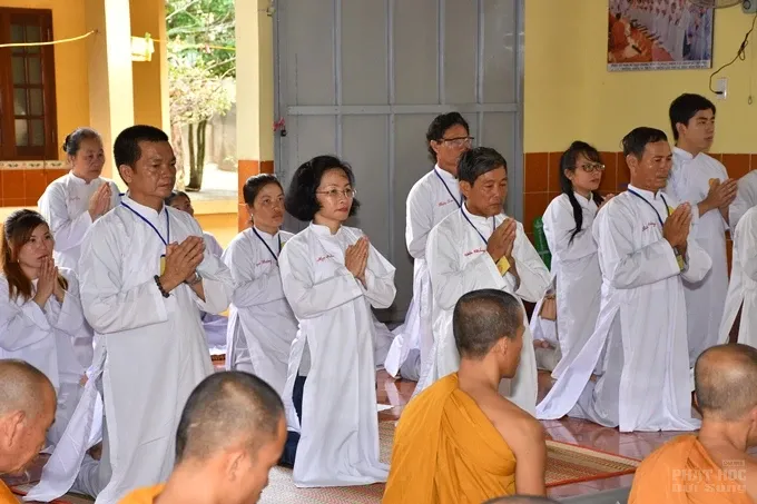 Chùm ảnh khóa tu truyền thống hệ phái Khất sĩ ngày thứ 6 18 Chùm ảnh khóa tu truyền thống hệ phái Khất sĩ ngày thứ 6 image-1731943527979
