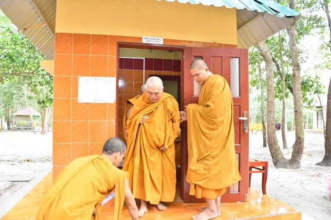 Chùm ảnh khóa tu truyền thống hệ phái Khất sĩ ngày thứ 7 image-1731943121909