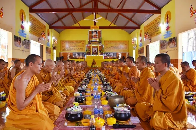 Chùm ảnh khóa tu truyền thống hệ phái Khất sĩ ngày thứ 7 19 Chùm ảnh khóa tu truyền thống hệ phái Khất sĩ ngày thứ 7 image-1731943134554