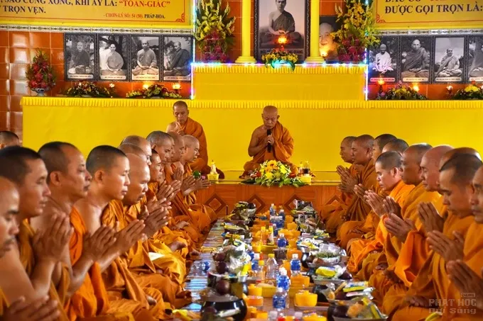 Chùm ảnh khóa tu truyền thống hệ phái Khất sĩ ngày thứ 7 20 Chùm ảnh khóa tu truyền thống hệ phái Khất sĩ ngày thứ 7 image-1731943135264