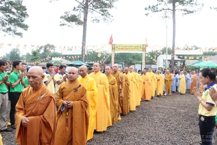 Chùm ảnh lễ bổ nhiệm trụ trì Chùa Bửu Lâm - Đăk Glong Chùm ảnh lễ bổ nhiệm trụ trì Chùa Bửu Lâm - Đăk Glong image-1731919964693