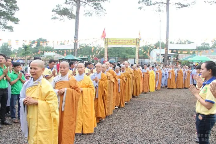 Chùm ảnh lễ bổ nhiệm trụ trì Chùa Bửu Lâm - Đăk Glong Chùm ảnh lễ bổ nhiệm trụ trì Chùa Bửu Lâm - Đăk Glong image-1731919965334