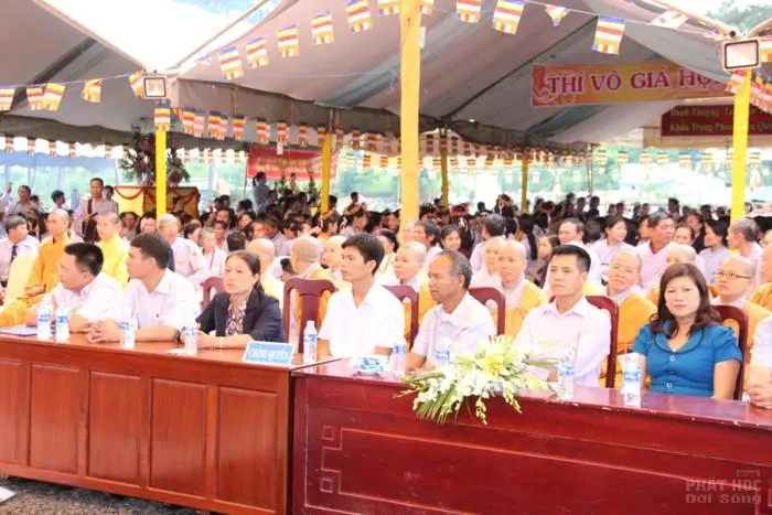 Chùm ảnh lễ bổ nhiệm trụ trì Chùa Bửu Lâm - Đăk Glong 2 Chùm ảnh lễ bổ nhiệm trụ trì Chùa Bửu Lâm - Đăk Glong image-1731919968339