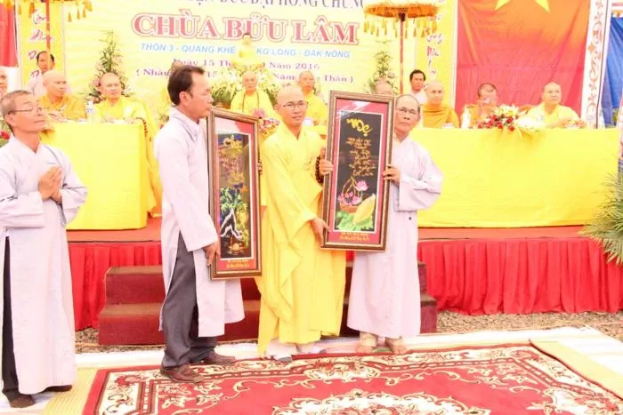 Chùm ảnh lễ bổ nhiệm trụ trì Chùa Bửu Lâm - Đăk Glong 16 Chùm ảnh lễ bổ nhiệm trụ trì Chùa Bửu Lâm - Đăk Glong image-1731919978474