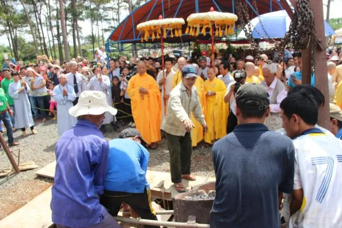Chùm ảnh lễ bổ nhiệm trụ trì Chùa Bửu Lâm - Đăk Glong 19 Chùm ảnh lễ bổ nhiệm trụ trì Chùa Bửu Lâm - Đăk Glong image-1731919980390