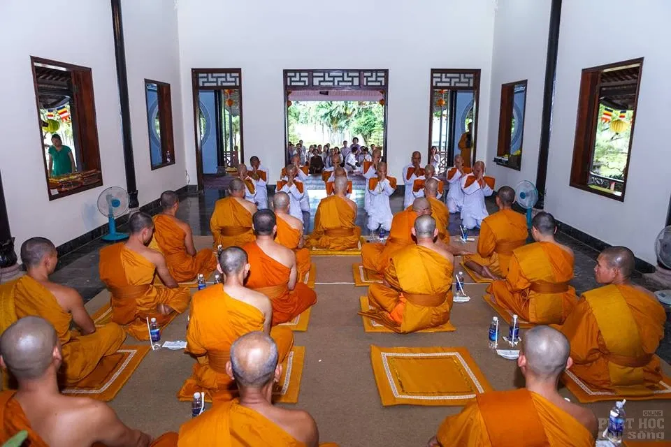 Chùm ảnh thâu nhận đệ tử xuất gia tại Chùa Huyền Không Sơn Thượng image-1732290550020
