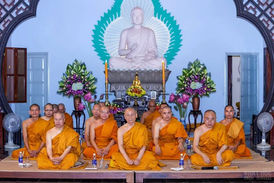 Chùm ảnh thâu nhận đệ tử xuất gia tại Chùa Huyền Không Sơn Thượng image-1732290556990