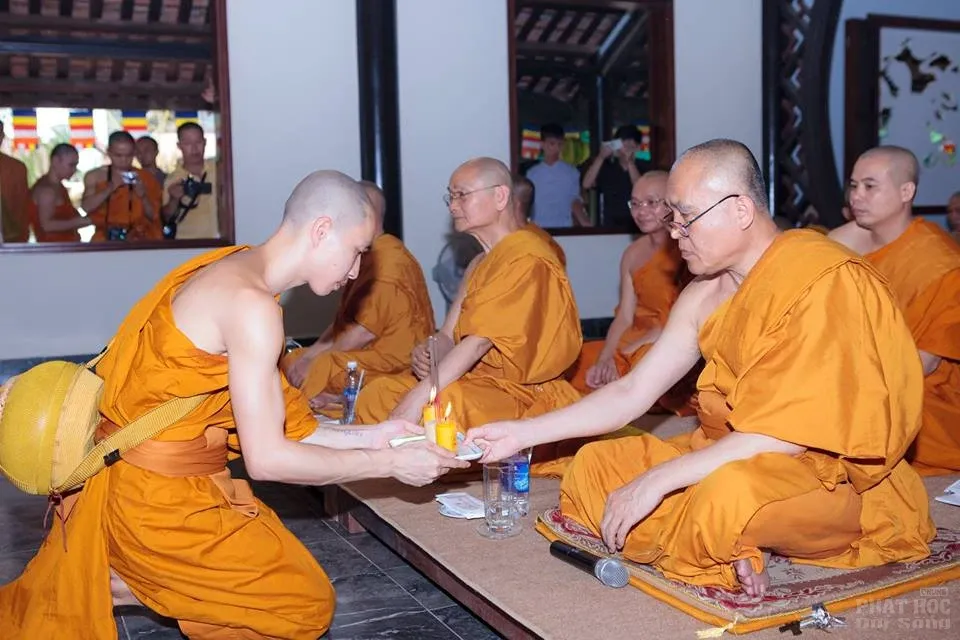Chùm ảnh thâu nhận đệ tử xuất gia tại Chùa Huyền Không Sơn Thượng image-1732290558948