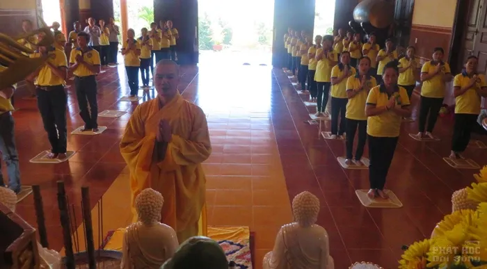 CLB Phật tử chùa Hoa Khai trong quán tâm tọa thiền tưởng nhớ Phật hoàng Trần Nhân Tông image-1731943826769