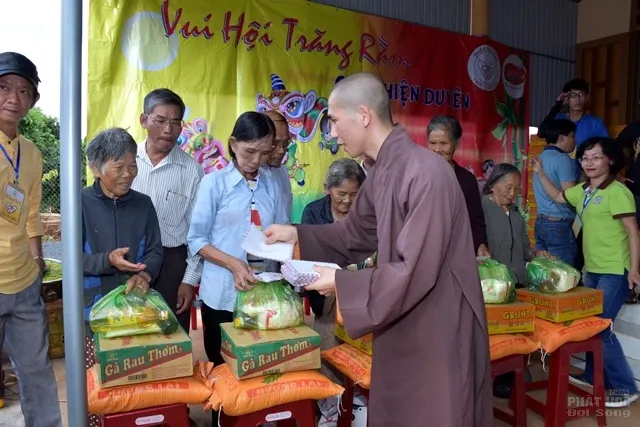 Clb Thiện Duyên tổ chức trung thu và phát quà từ thiện tại Cao Nguyên Clb Thiện Duyên tổ chức trung thu và phát quà từ thiện tại Cao Nguyên image-1731940930227