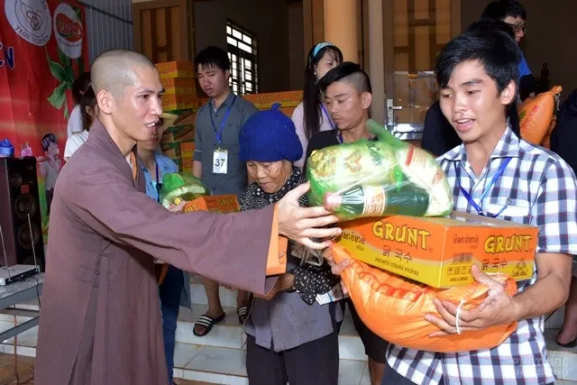 Clb Thiện Duyên tổ chức trung thu và phát quà từ thiện tại Cao Nguyên Clb Thiện Duyên tổ chức trung thu và phát quà từ thiện tại Cao Nguyên image-1731940931658