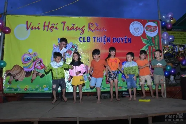 Clb Thiện Duyên tổ chức trung thu và phát quà từ thiện tại Cao Nguyên Clb Thiện Duyên tổ chức trung thu và phát quà từ thiện tại Cao Nguyên image-1731940934390