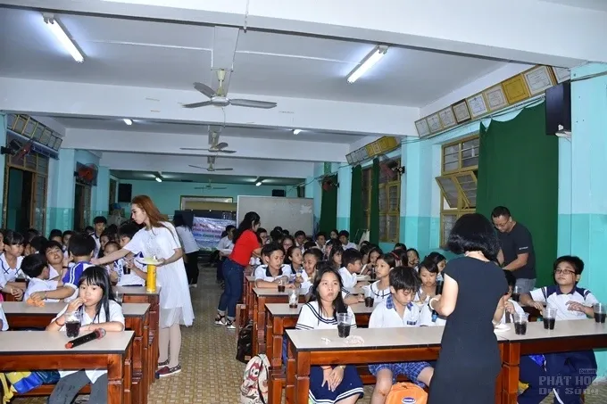 CLB Thiện Duyên tặng quà xuân tại Trà Vinh 21 CLB Thiện Duyên tặng quà xuân tại Trà Vinh image-1731943205741