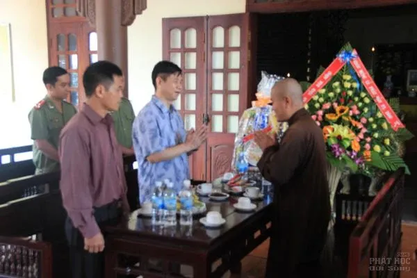 Công Anh tỉnh Đăk Nông chúc mừng Phật đản đến BTS 2 Công Anh tỉnh Đăk Nông chúc mừng Phật đản đến BTS image-1732290454546