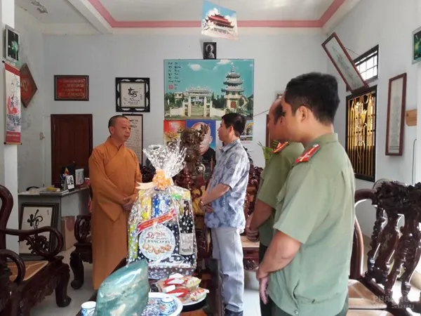 Công Anh tỉnh Đăk Nông chúc mừng Phật đản đến BTS 5 Công Anh tỉnh Đăk Nông chúc mừng Phật đản đến BTS image-1732290456969