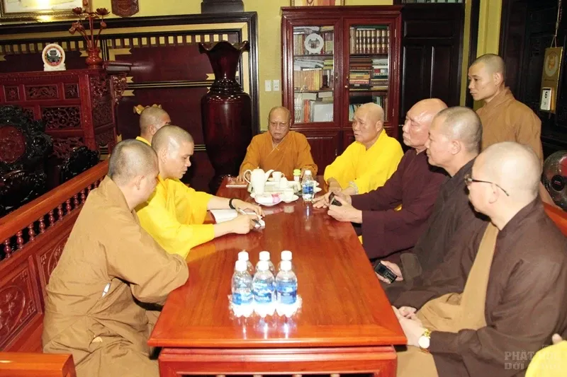 Công tác chuẩn bị tang lễ cố HT. Thích Quang Đạo image-1731938740841