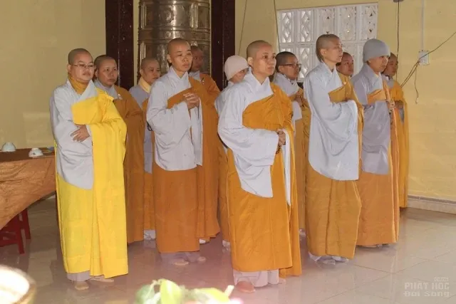 Cung tống kim quan Ni sư Thích Nữ Tịnh Như nhập bảo tháp 3 Cung tống kim quan Ni sư Thích Nữ Tịnh Như nhập bảo tháp image-1732291858379