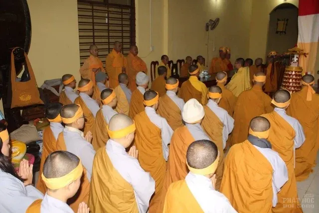 Cung tống kim quan Ni sư Thích Nữ Tịnh Như nhập bảo tháp 16 Cung tống kim quan Ni sư Thích Nữ Tịnh Như nhập bảo tháp image-1732291870044