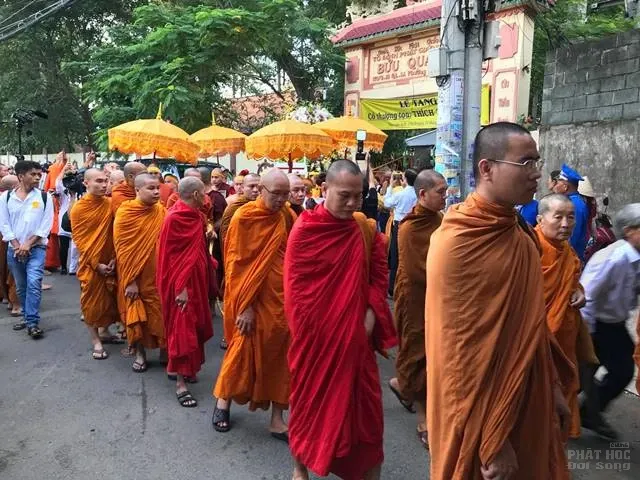 Cung tống kim quan TT.Thích Thiện Minh an táng tại Thiền viện Thiện Minh - Vĩnh Long image-1731945507875