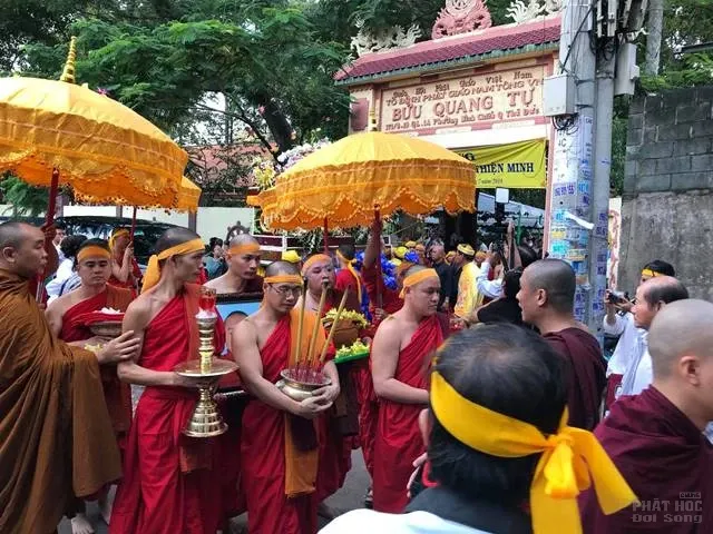 Cung tống kim quan TT.Thích Thiện Minh an táng tại Thiền viện Thiện Minh - Vĩnh Long image-1731945510513