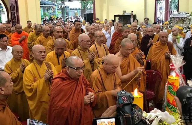 Cung tống kim quan TT.Thích Thiện Minh an táng tại Thiền viện Thiện Minh - Vĩnh Long image-1731945514137