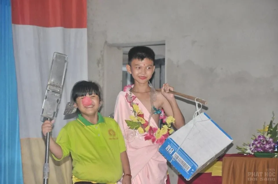 Đại đức Thích Tâm Thanh thuyết giảng tại khóa tu mùa hè chùa Thanh Cảnh image-1731945303877