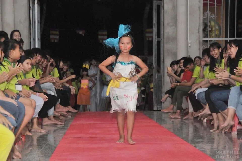 Đại đức Thích Tâm Thanh thuyết giảng tại khóa tu mùa hè chùa Thanh Cảnh 12 Đại đức Thích Tâm Thanh thuyết giảng tại khóa tu mùa hè chùa Thanh Cảnh image-1731945307998