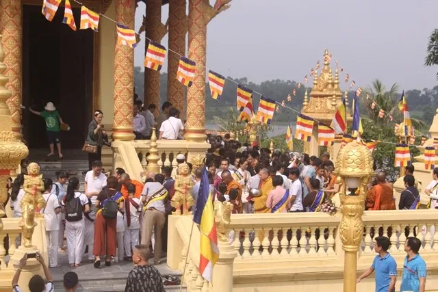 Đại lễ dâng y Kathina trong lòng Phật tử miền Bắc image-1731920078301