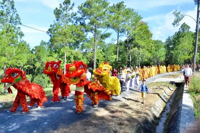 Đại lễ tưởng niệm lần thứ 709 Phật Hoàng Trần Nhân Tông tại Thiền viện Trúc Lâm Đạo Nguyên image-1731941569261