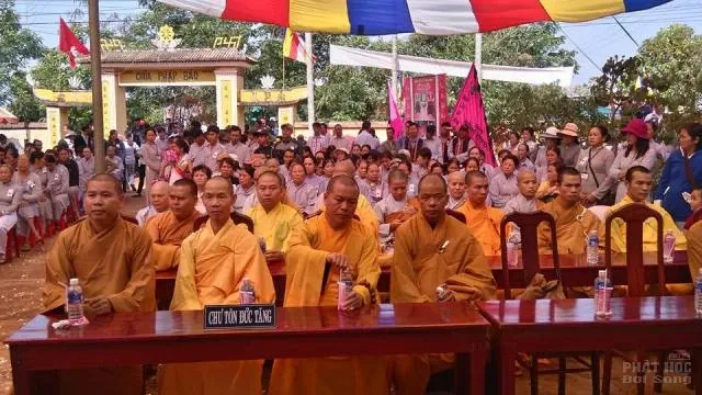 Đăk Lăk: Lễ đặt đá chùa Pháp Bảo 2 Đăk Lăk: Lễ đặt đá chùa Pháp Bảo image-1731726635405