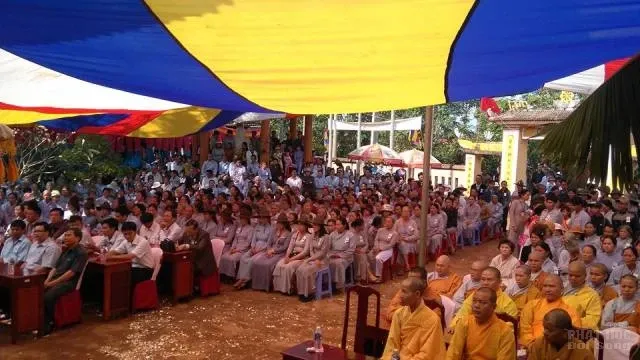 Đăk Lăk: Lễ đặt đá chùa Pháp Bảo 5 Đăk Lăk: Lễ đặt đá chùa Pháp Bảo image-1731726637491