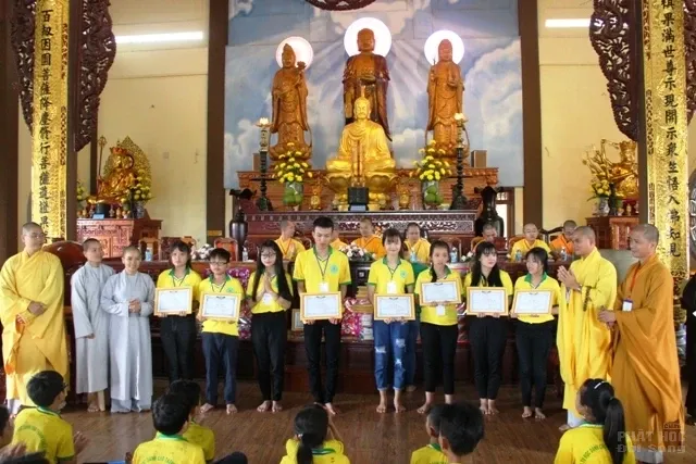 Đăk Nông: Bế mạc khóa tu mùa hè tại Chùa Pháp Hoa 2017 Đăk Nông: Bế mạc khóa tu mùa hè tại Chùa Pháp Hoa 2017 image-1731935625101