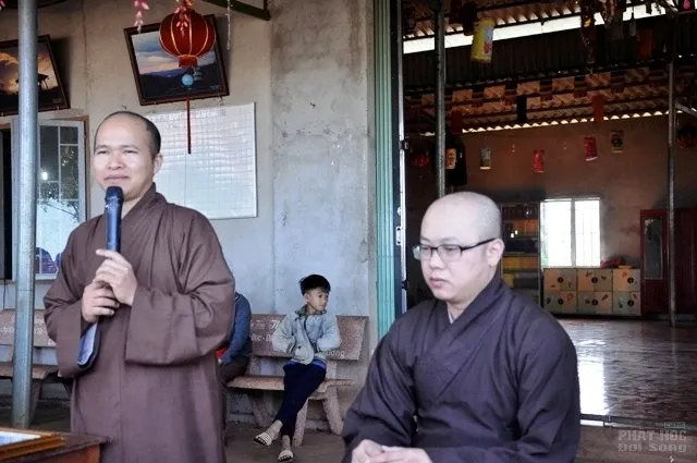 Đăk Nông: Chữa bệnh và tặng quà từ thiện tại Chùa Liên Hoa image-1731942268331