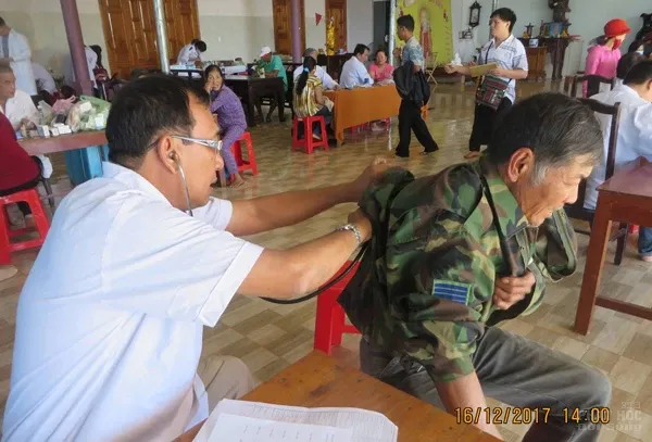 Đăk Nông: Khám bệnh, phát thuốc miễn phí cho 700 bệnh nhân 14 Đăk Nông: Khám bệnh, phát thuốc miễn phí cho 700 bệnh nhân image-1731938946577