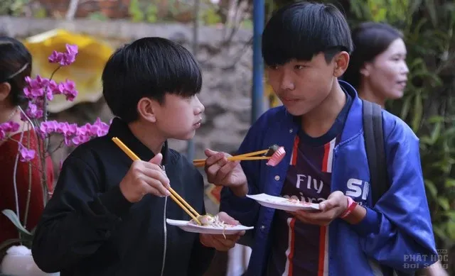 Đăk Nông: Lễ hội Quán Âm, buffet chay chùa Liên Hoa image-1731934784465