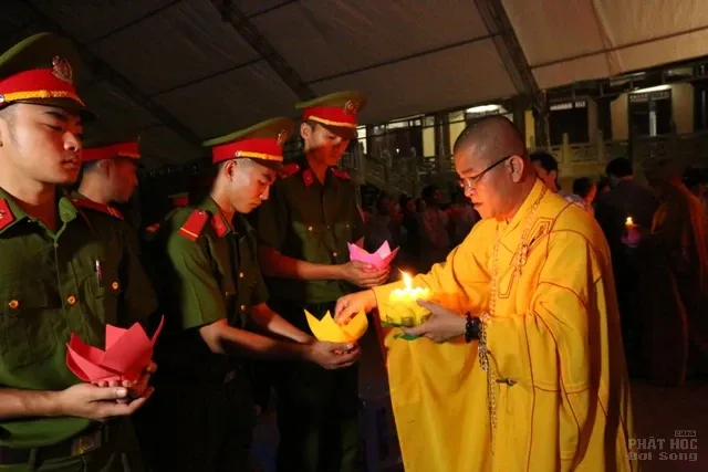 Đắk Nông: Lễ tưởng niệm cầu siêu nhân ngày an toàn giao thông năm 2017 8 Đắk Nông: Lễ tưởng niệm cầu siêu nhân ngày an toàn giao thông năm 2017 image-1732287791239