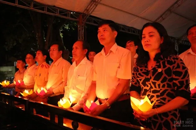 Đắk Nông: Lễ tưởng niệm cầu siêu nhân ngày an toàn giao thông năm 2017 12 Đắk Nông: Lễ tưởng niệm cầu siêu nhân ngày an toàn giao thông năm 2017 image-1732287793988