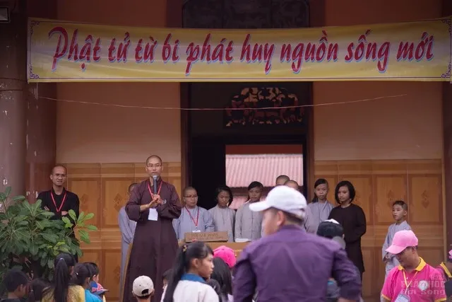 Đăk Nông: Ngày đầu khóa tu mùa hè 2016 chùa Hoa Khai 6 Đăk Nông: Ngày đầu khóa tu mùa hè 2016 chùa Hoa Khai image-1731748508034