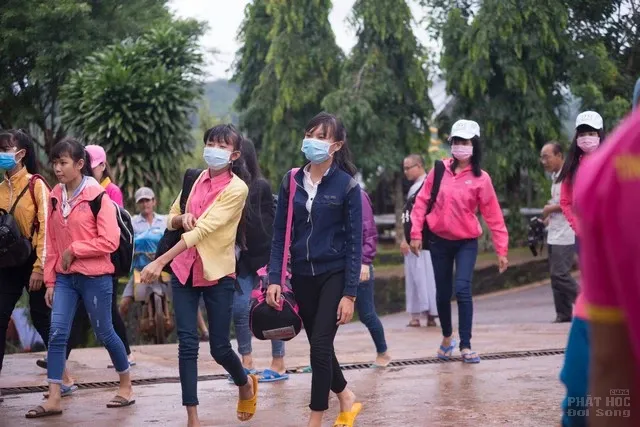 Đăk Nông: Ngày đầu khóa tu mùa hè 2016 chùa Hoa Khai 7 Đăk Nông: Ngày đầu khóa tu mùa hè 2016 chùa Hoa Khai image-1731748508546