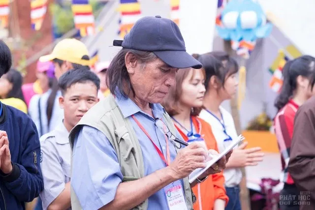 Đăk Nông: Ngày đầu khóa tu mùa hè 2016 chùa Hoa Khai 13 Đăk Nông: Ngày đầu khóa tu mùa hè 2016 chùa Hoa Khai image-1731748511617