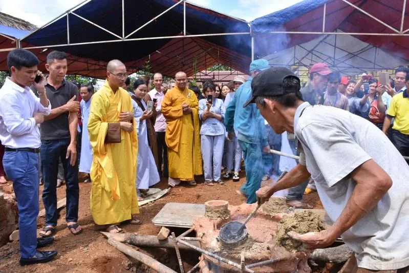 Đăk Nông: Niệm Phật đường Phước Quang đúc tượng bằng đồng image-1731944802228
