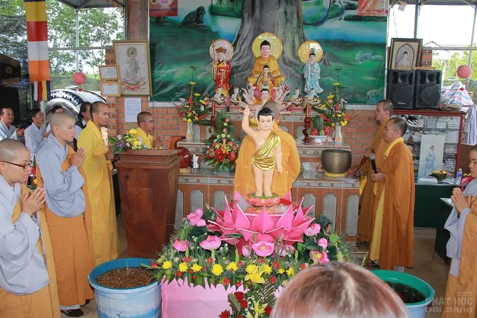 Đăk Rlấp: Chùa Trúc Lâm mùa Phật đản 5 Đăk Rlấp: Chùa Trúc Lâm mùa Phật đản image-1731747199788