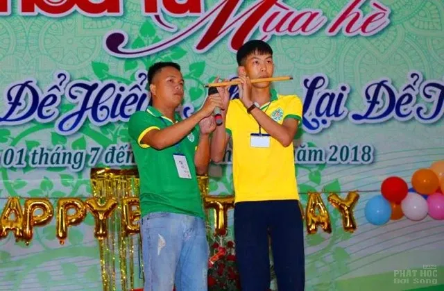 Đêm văn nghệ, sinh nhật cho các bạn trẻ tại khóa tu mùa hè chùa Pháp Hoa image-1732292930061