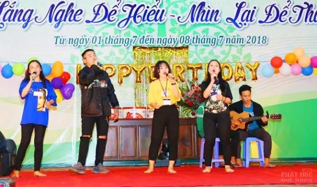 Đêm văn nghệ, sinh nhật cho các bạn trẻ tại khóa tu mùa hè chùa Pháp Hoa image-1732292938419