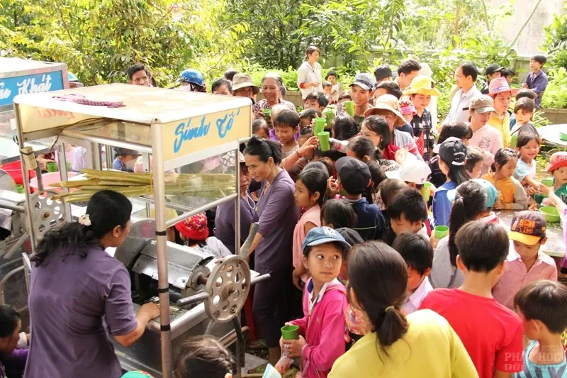 Định Quán: Ngày hội 'Vầng trăng tuổi thơ' tại Chùa Kiên Sơn 5 Định Quán: Ngày hội 'Vầng trăng tuổi thơ' tại Chùa Kiên Sơn image-1731940974729
