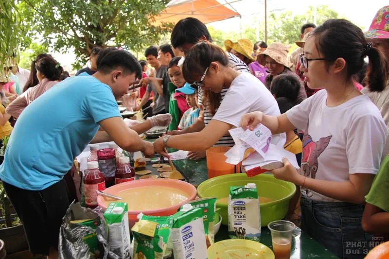 Định Quán: Ngày hội 'Vầng trăng tuổi thơ' tại Chùa Kiên Sơn 7 Định Quán: Ngày hội 'Vầng trăng tuổi thơ' tại Chùa Kiên Sơn image-1731940976849